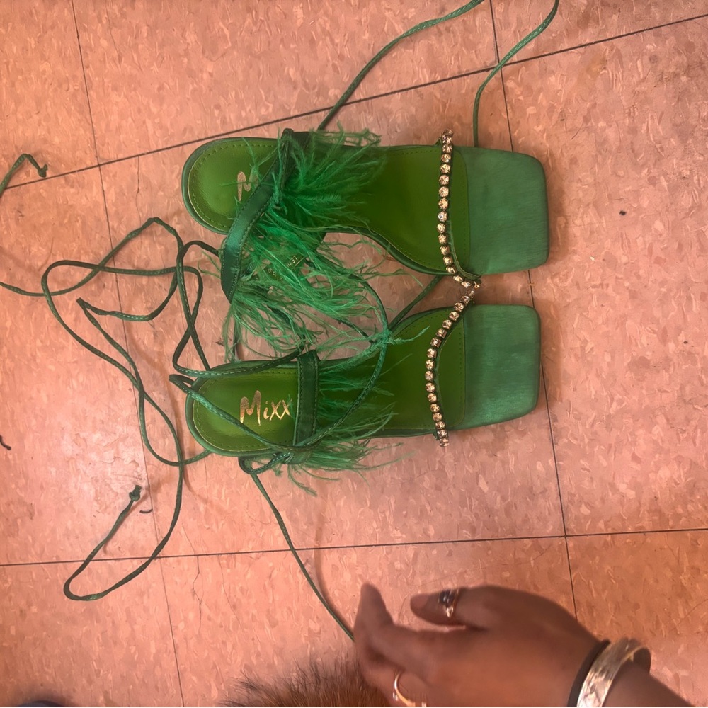 Green Feathered Women's Sandals